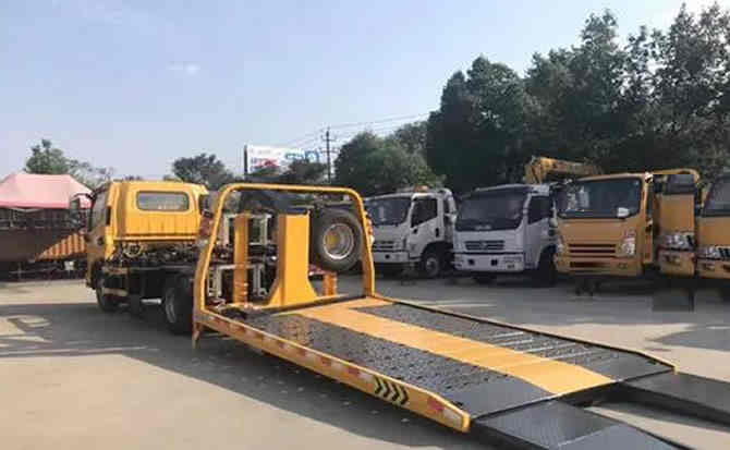 柯坪汽车中途维修案例